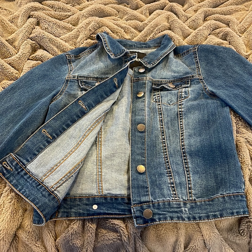 Jean jacket - Picture 2 of 3
